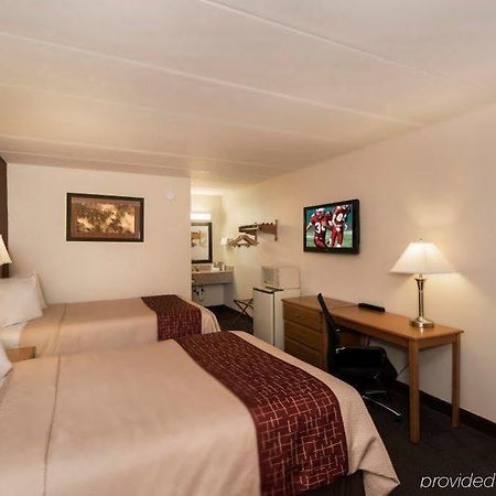 Avid Hotel ستونتون المظهر الخارجي الصورة